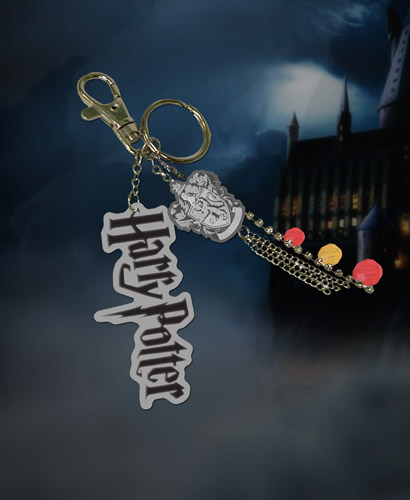 NECAOnline.com | DISCONTINUED - Harry Potter and the Half-Blood Prince - Bag Clip - Griffyndor Charms